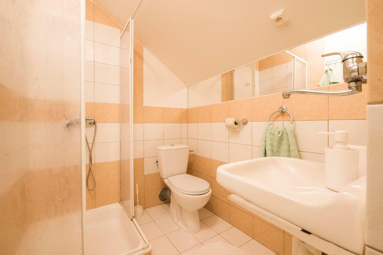 Privat Jonas Villa Strba Exterior photo